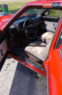 Седан Audi 80 1985 в 
