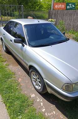 Седан Audi 80 1993 в Берегово