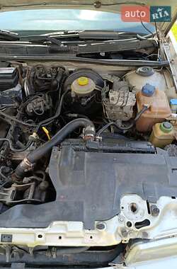 Седан Audi 80 1993 в Берегово