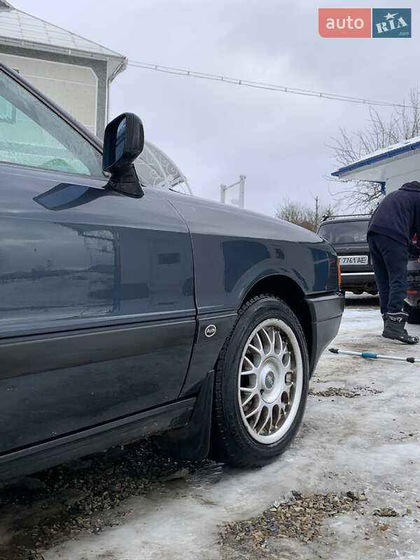 Седан Audi 80 1988 в Косові