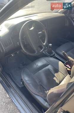 Седан Audi 80 1992 в 