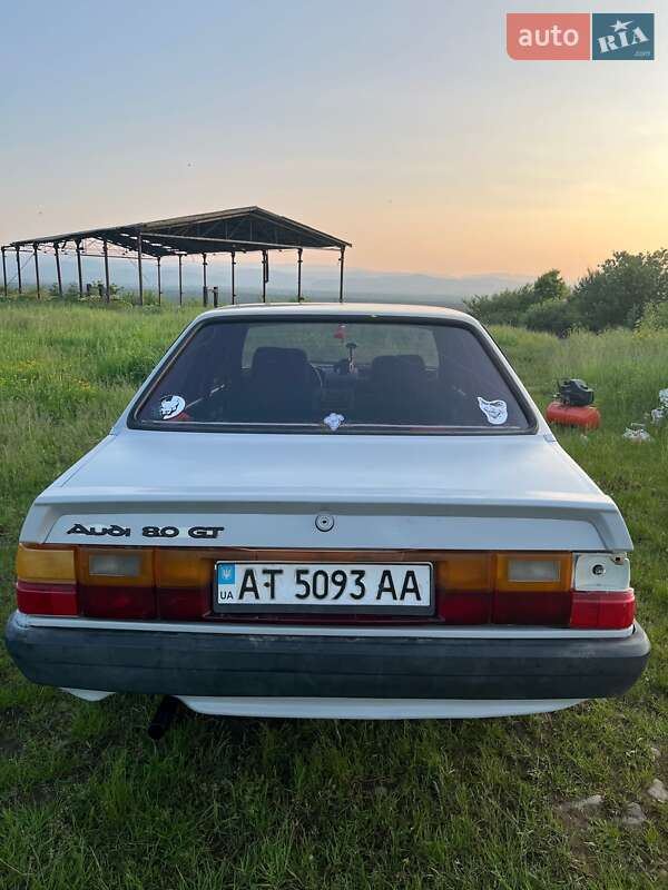 Седан Audi 80 1986 в Калуші