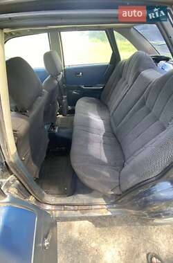 Седан Audi 80 1990 в 