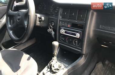 Седан Audi 80 1992 в 