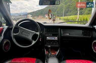 Седан Audi 80 1990 в 