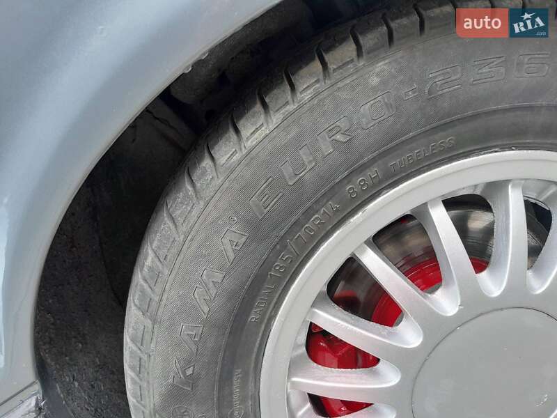 Седан Audi 80 1987 в Кременці