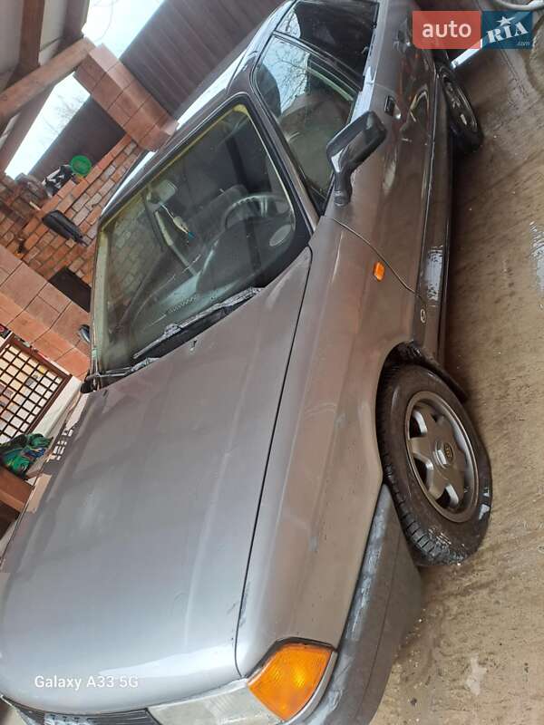 Седан Audi 80 1989 в Виноградове фото 6 Седан Audi 80 1989 в Виноградове