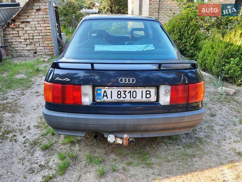 Седан Audi 80 1990 в Василькове