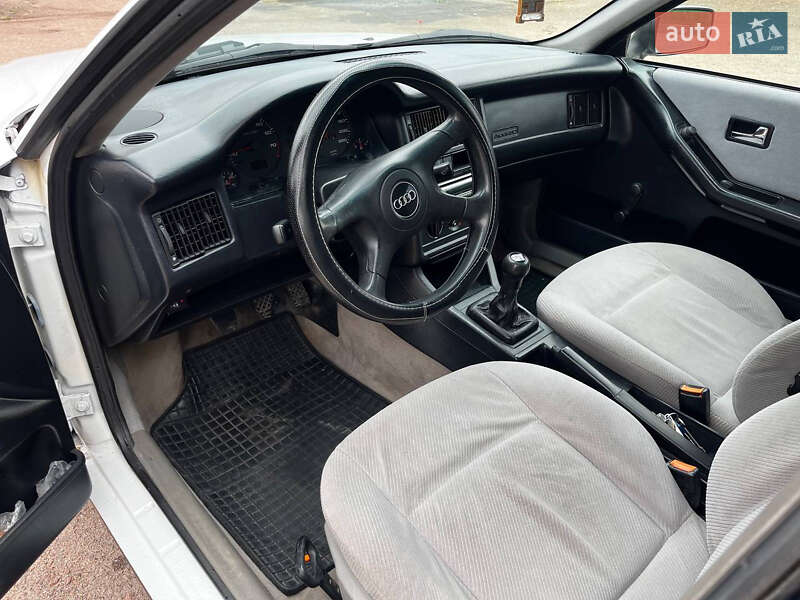 Седан Audi 80 1992 в Чернигове