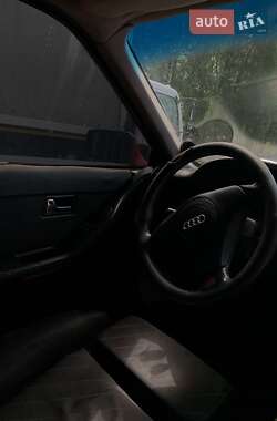 Седан Audi 80 1988 в 