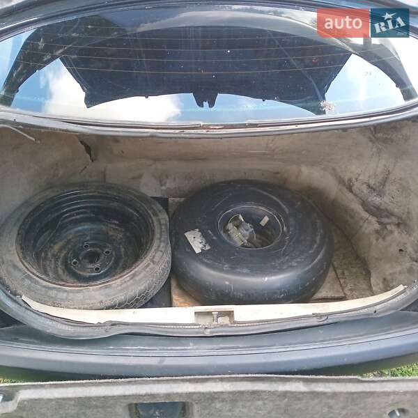 Седан Audi 80 1987 в 