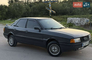 Седан Audi 80 1987 в Вишнівці