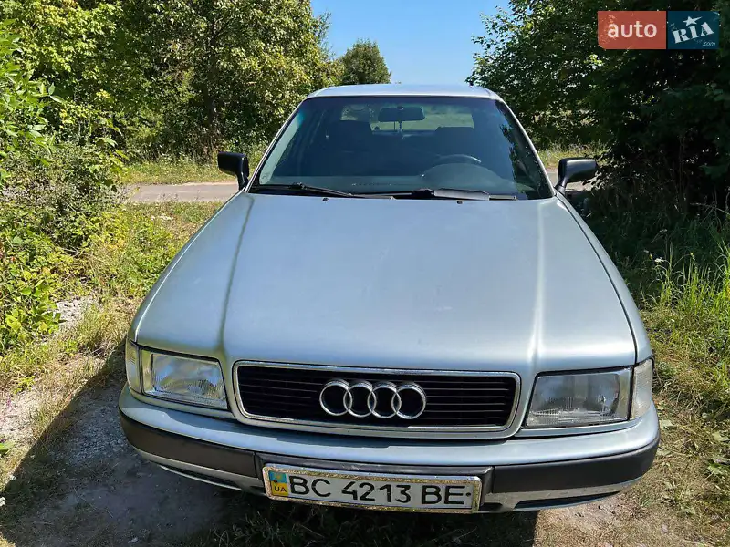 Audi 80