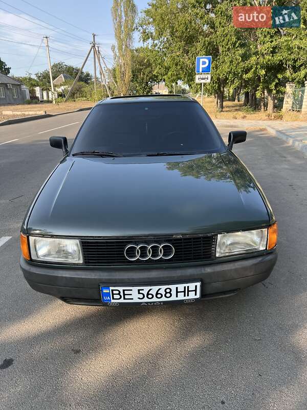 Седан Audi 80 1988 в Вознесенську