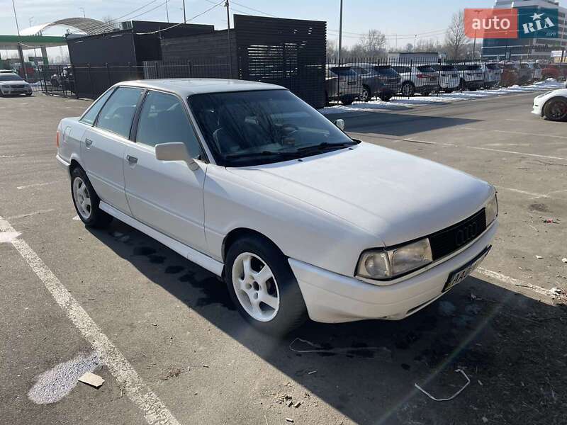 Седан Audi 80 1990 в Малине
