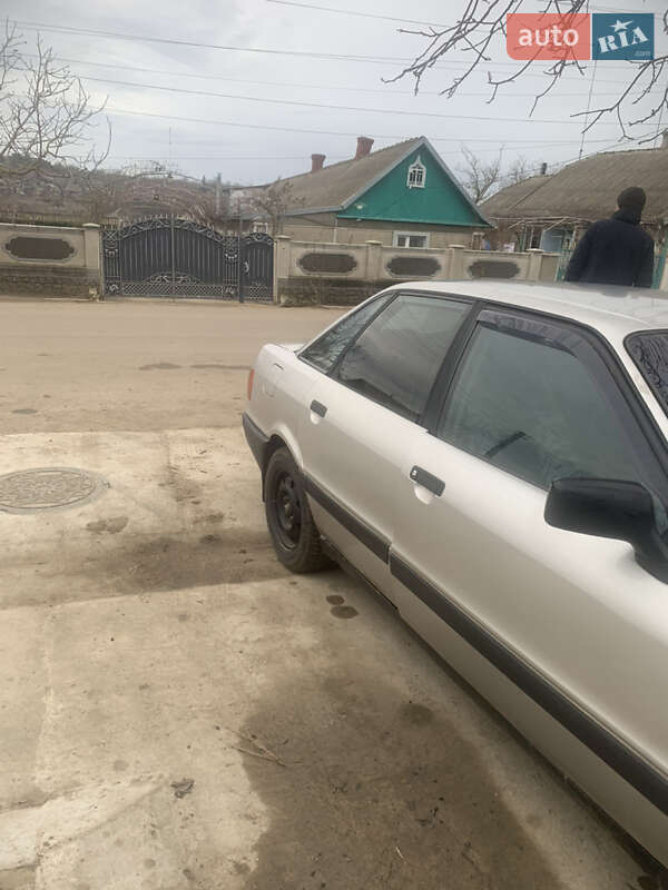 Седан Audi 80 1988 в Белгороде-Днестровском