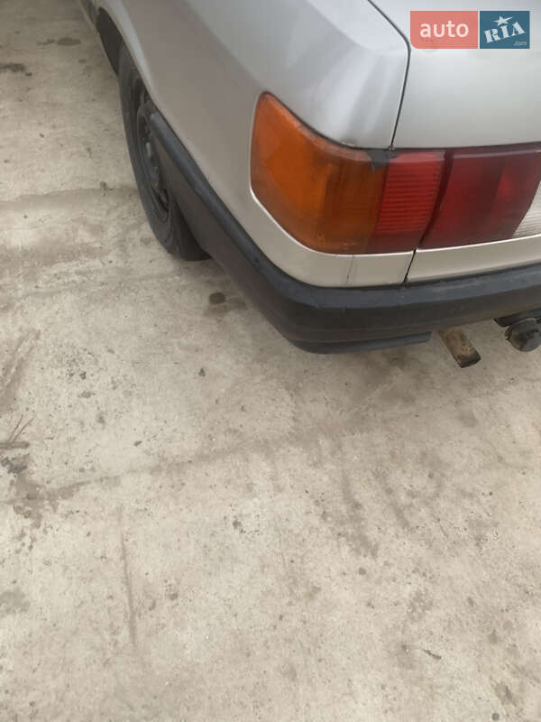 Седан Audi 80 1988 в Белгороде-Днестровском