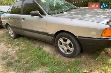 Седан Audi 80 1988 в Черновцах