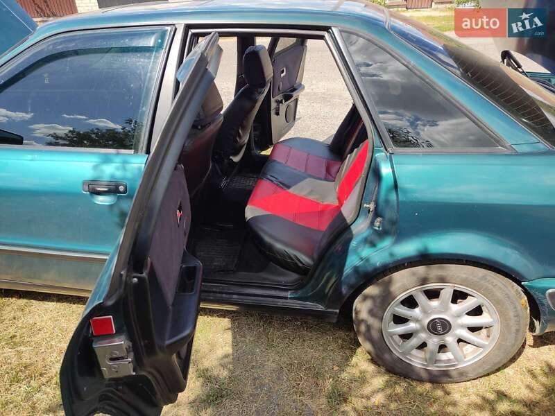 Седан Audi 80 1993 в Решетиловке