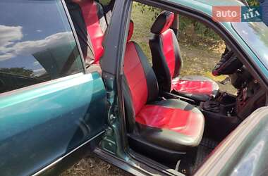 Седан Audi 80 1993 в 