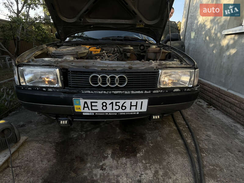 Седан Audi 80 1987 в Днепре