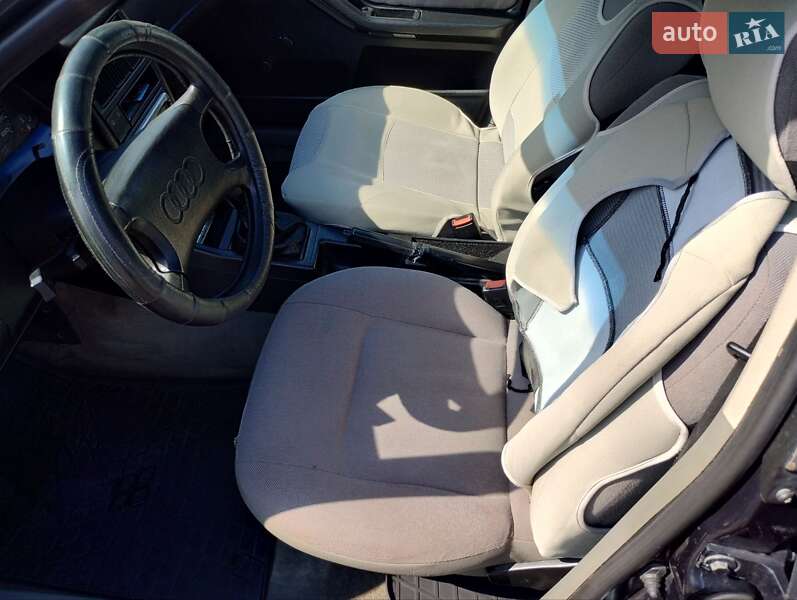 Седан Audi 80 1987 в Києві фото 19 Седан Audi 80 1987 в Києві