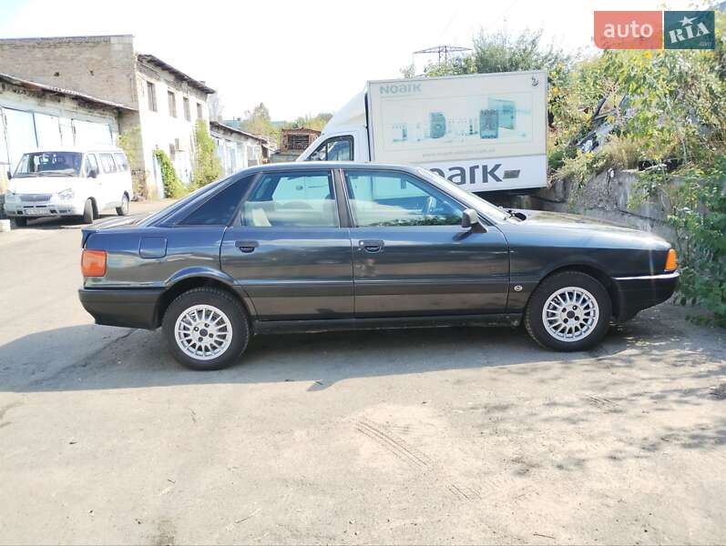 Седан Audi 80 1987 в Києві фото 28 Седан Audi 80 1987 в Києві