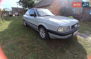 Седан Audi 80 1987 в Любешове