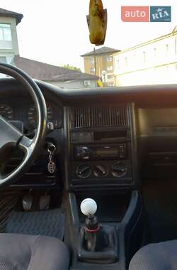 Седан Audi 80 1991 в 
