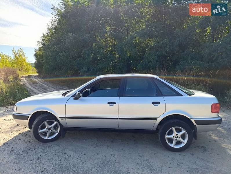 Седан Audi 80 1992 в Городні фото Седан Audi 80 1992 в Городні