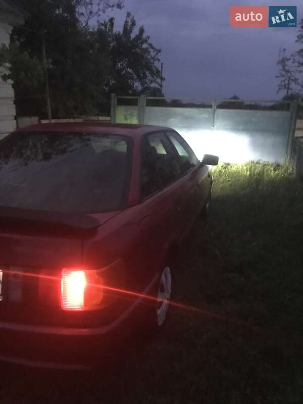 Седан Audi 80 1989 в Новомиргороде