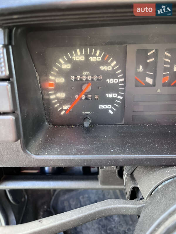 Седан Audi 80 1983 в Житомире фото 7 Седан Audi 80 1983 в Житомире