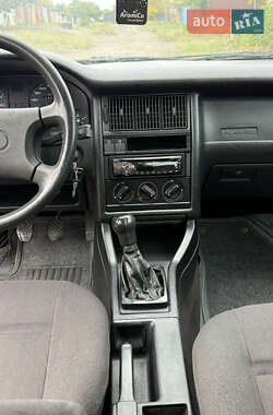 Седан Audi 80 1989 в 