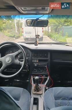 Универсал Audi 80 1993 в Киеве
