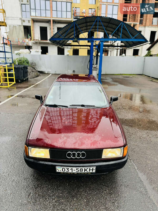 Седан Audi 80 1987 в Житомире