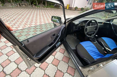 Седан Audi 80 1989 в 