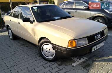 Седан Audi 80 1988 в  фото 3 Седан Audi 80 1988 в