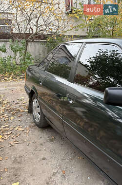 Седан Audi 80 1992 в 
