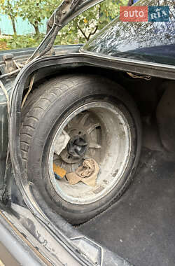 Седан Audi 80 1992 в 