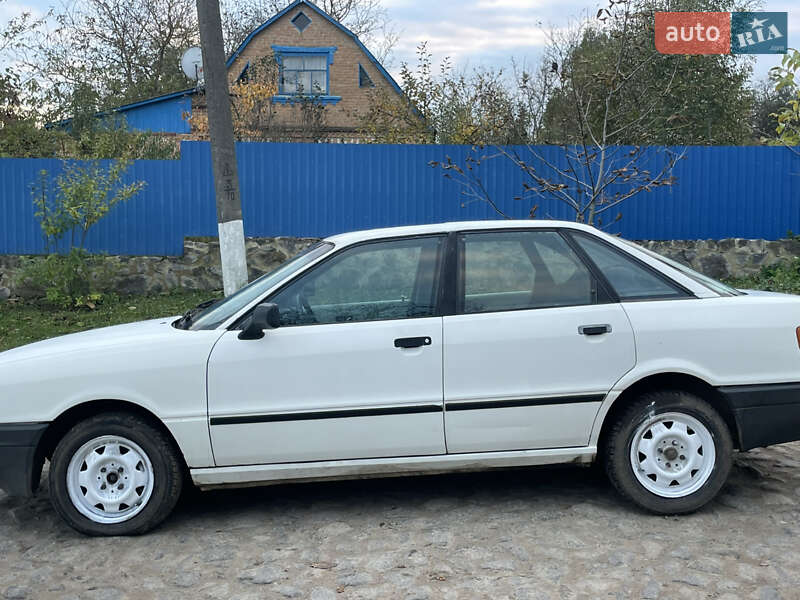 Седан Audi 80 1988 в Виннице