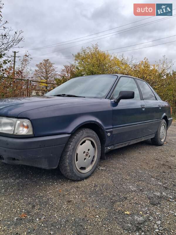 Седан Audi 80 1989 в Кременце