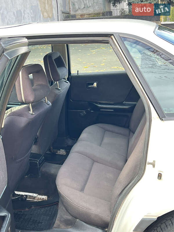Седан Audi 80 1988 в Рівному