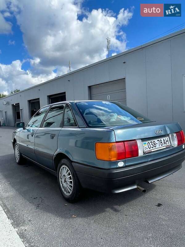 Седан Audi 80 1989 в Дніпрі