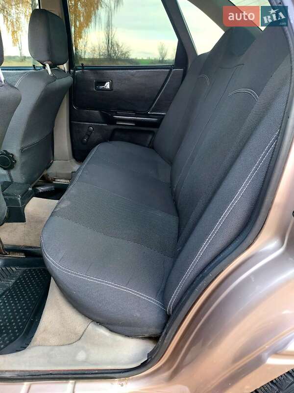 Седан Audi 80 1988 в Тростянце