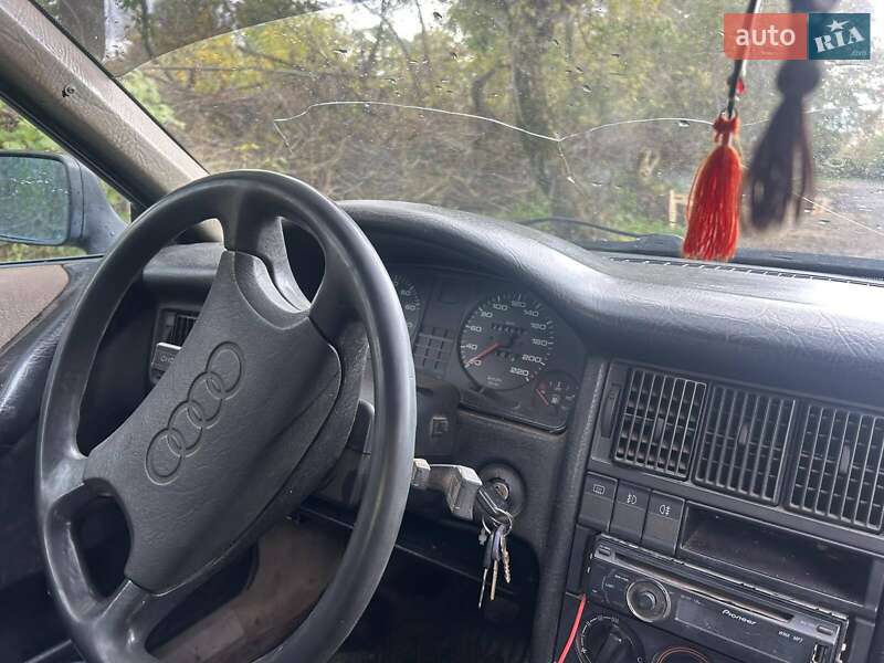 Седан Audi 80 1988 в Уланове фото 8 Седан Audi 80 1988 в Уланове