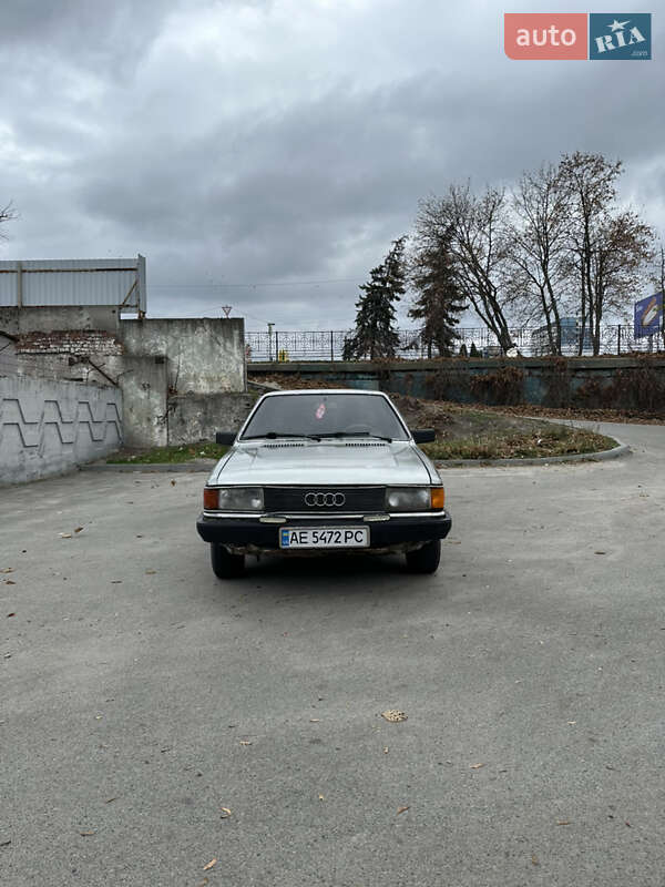 Седан Audi 80 1981 в Днепре фото Седан Audi 80 1981 в Днепре