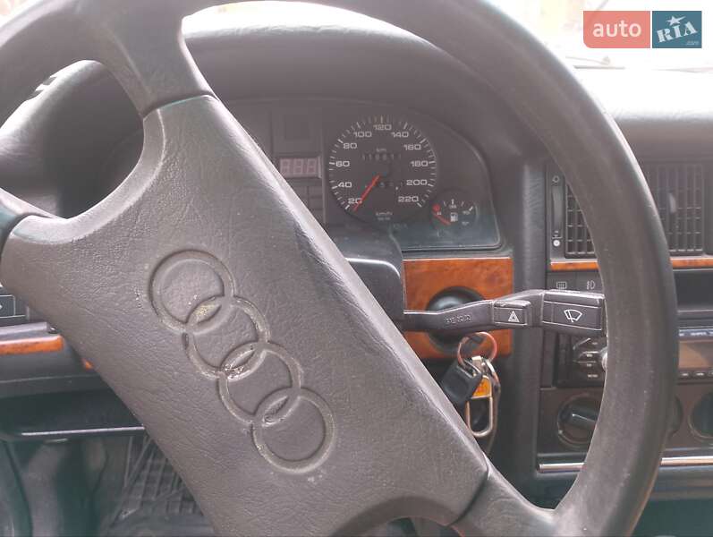 Седан Audi 80 1989 в Надвірній