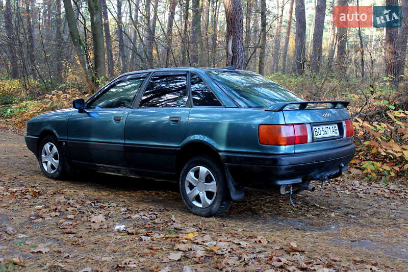 Седан Audi 80 1990 в Кременці