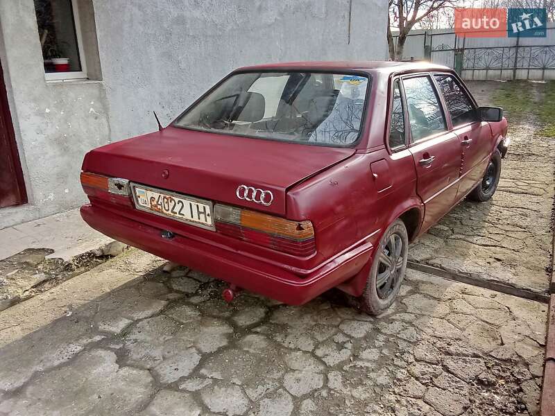 Седан Audi 80 1982 в Буске