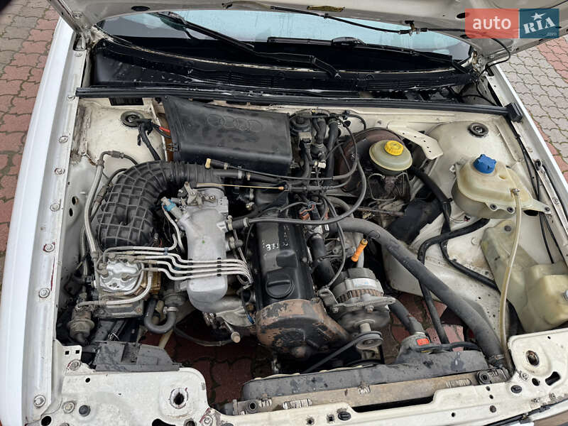 Седан Audi 80 1988 в Тересве